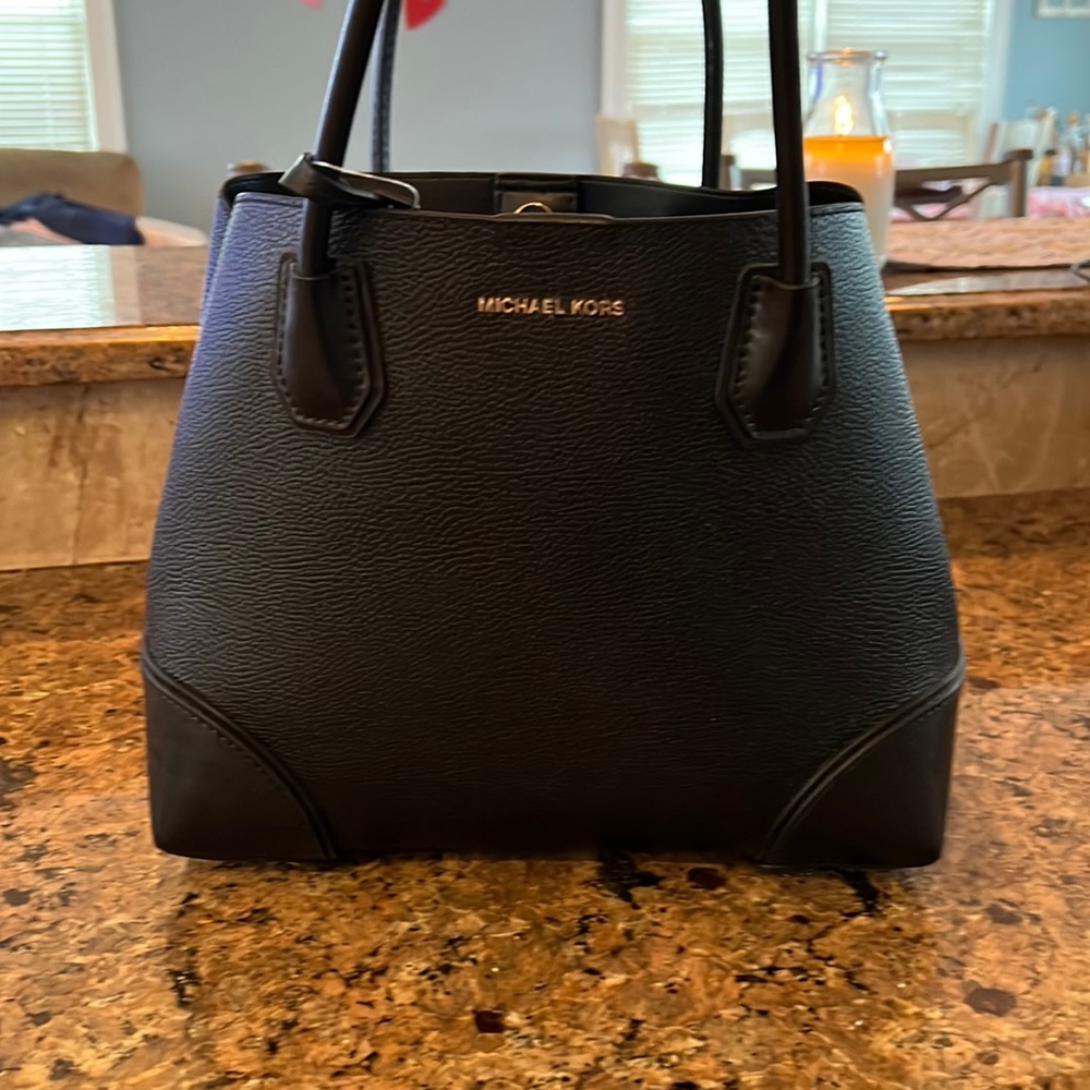 New tags leather bag with wallet Micheal kors purchased from Macys